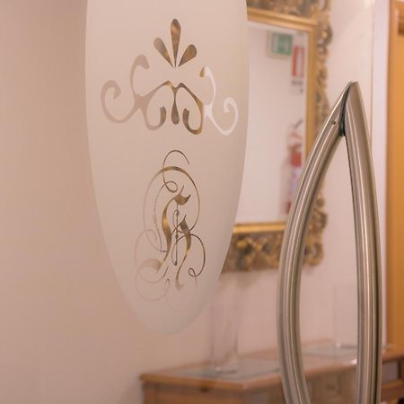 Ruggiero Park Hotel Vallo della Lucania Ngoại thất bức ảnh