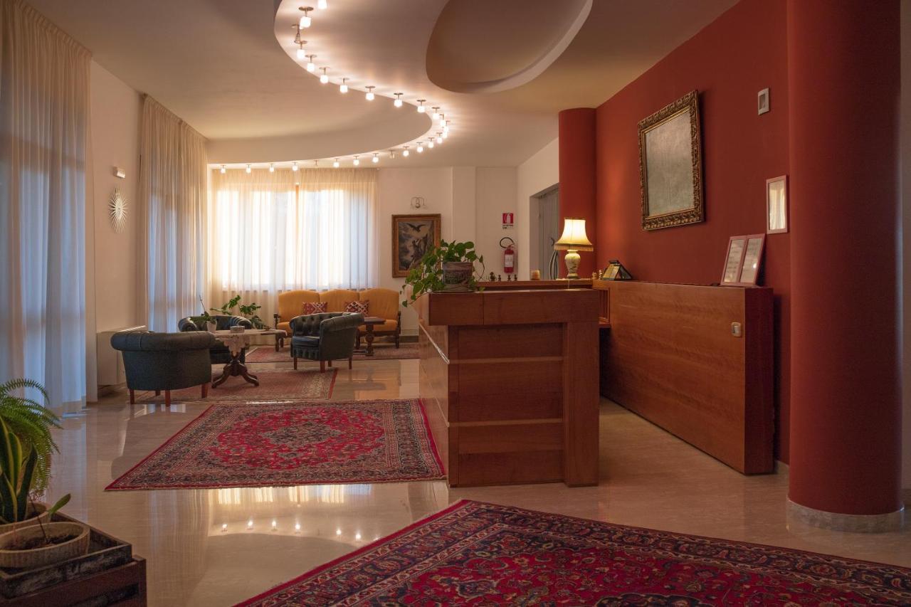 Ruggiero Park Hotel Vallo della Lucania Ngoại thất bức ảnh